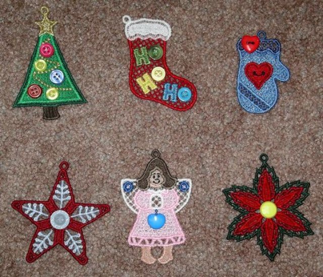 fsl_ornaments_button_120320.jpg