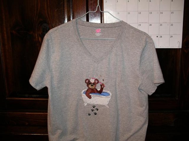 shirtfrommom_shirtfrommom_bearintub.jpg
