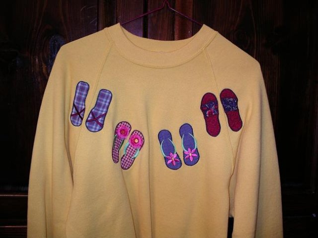 shirtfrommom_shirtfrommom_flipflops.jpg