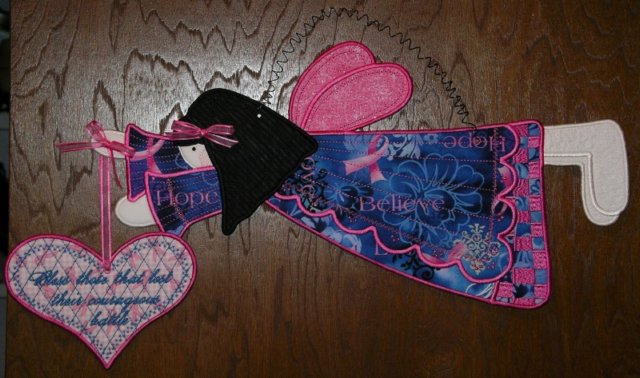 wallhanging_angel_0625161.jpg