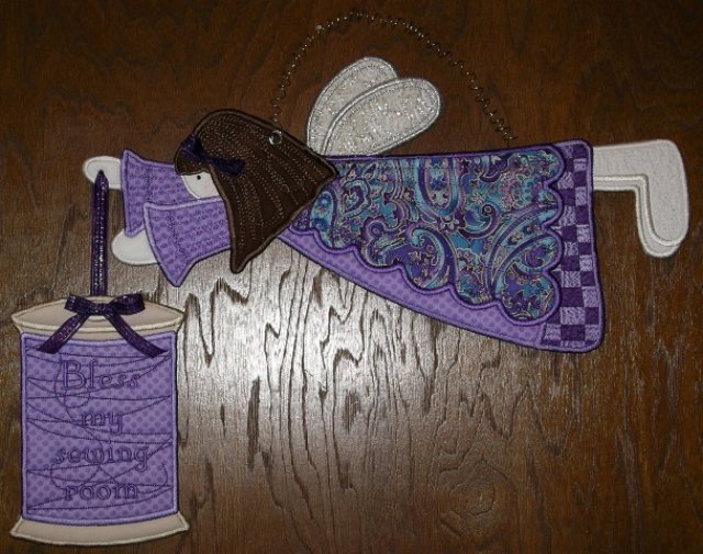 wallhanging_angel_1116151.jpg
