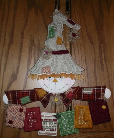 wallhanging_scarecrow_091618_2.jpg
