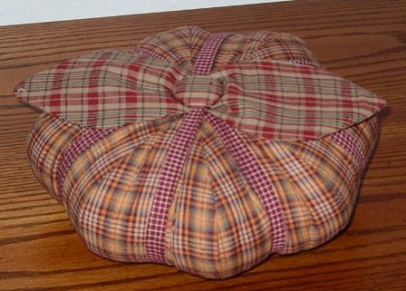 pincushion_pumpkin_0928151.jpg