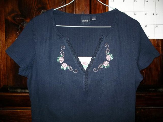 shirtstomom_navywpinkflowers.jpg