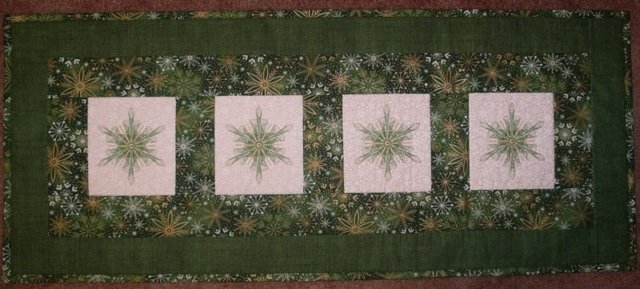 tablerunner_013021_2.jpg