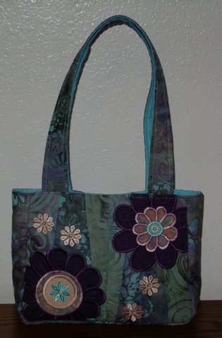 totes_totefront_080813.jpg